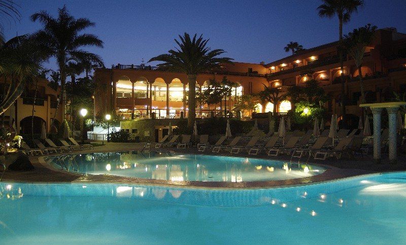Adrian Hoteles Colon Guanahani Adultos Only Адехе Екстериор снимка